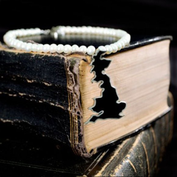 LITTLE BRITAIN NECKLACE - BLACK - Picture 2 of 2